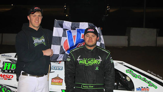 Johnny Scott homecoming king in USMTS debut at El Paso