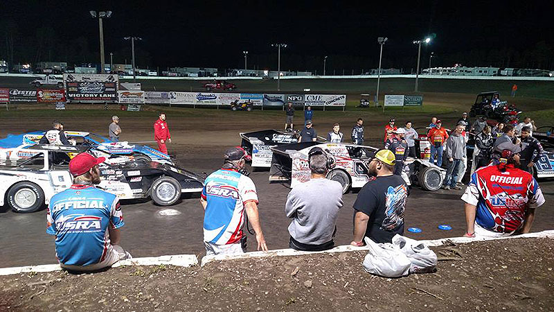 Casey's USMTS National Tour powered by S&S Fishing & Rental<br>RHRSwag.com Northern Region presented by Summit Racing Equipment<br>10th Annual “Taste the Feeling” Classic presented by Coca-Cola Bottling Company of Winona<br>Mississippi Thunder Speedway, Fountain City, Wis.<br>Friday, May 26, 2017