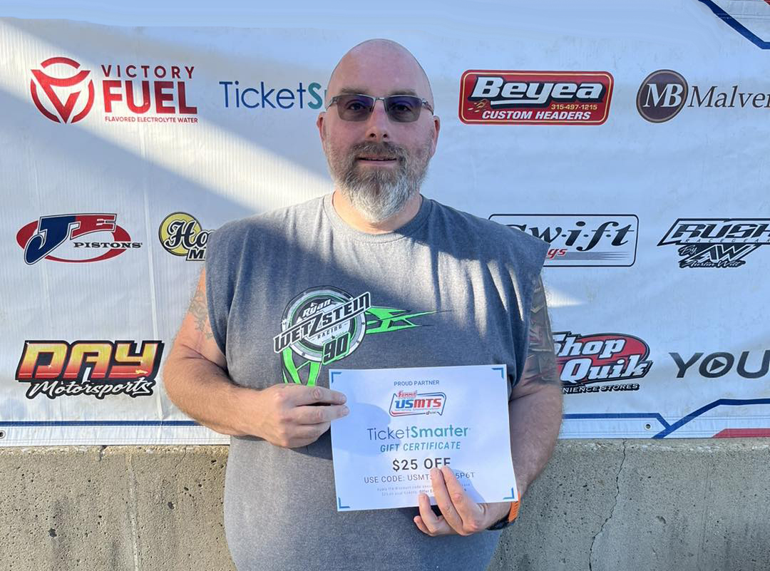 Dan from Minnesota TicketSmarter #1 fan.