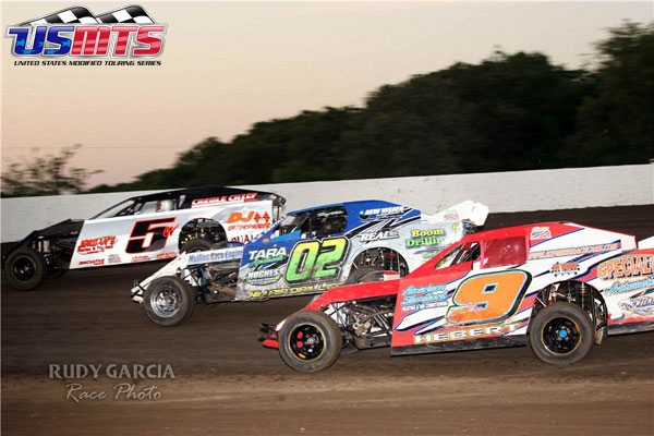 John O. Whittington (5w), Tommy Weder Jr. (02) and Shane Hebert (9).